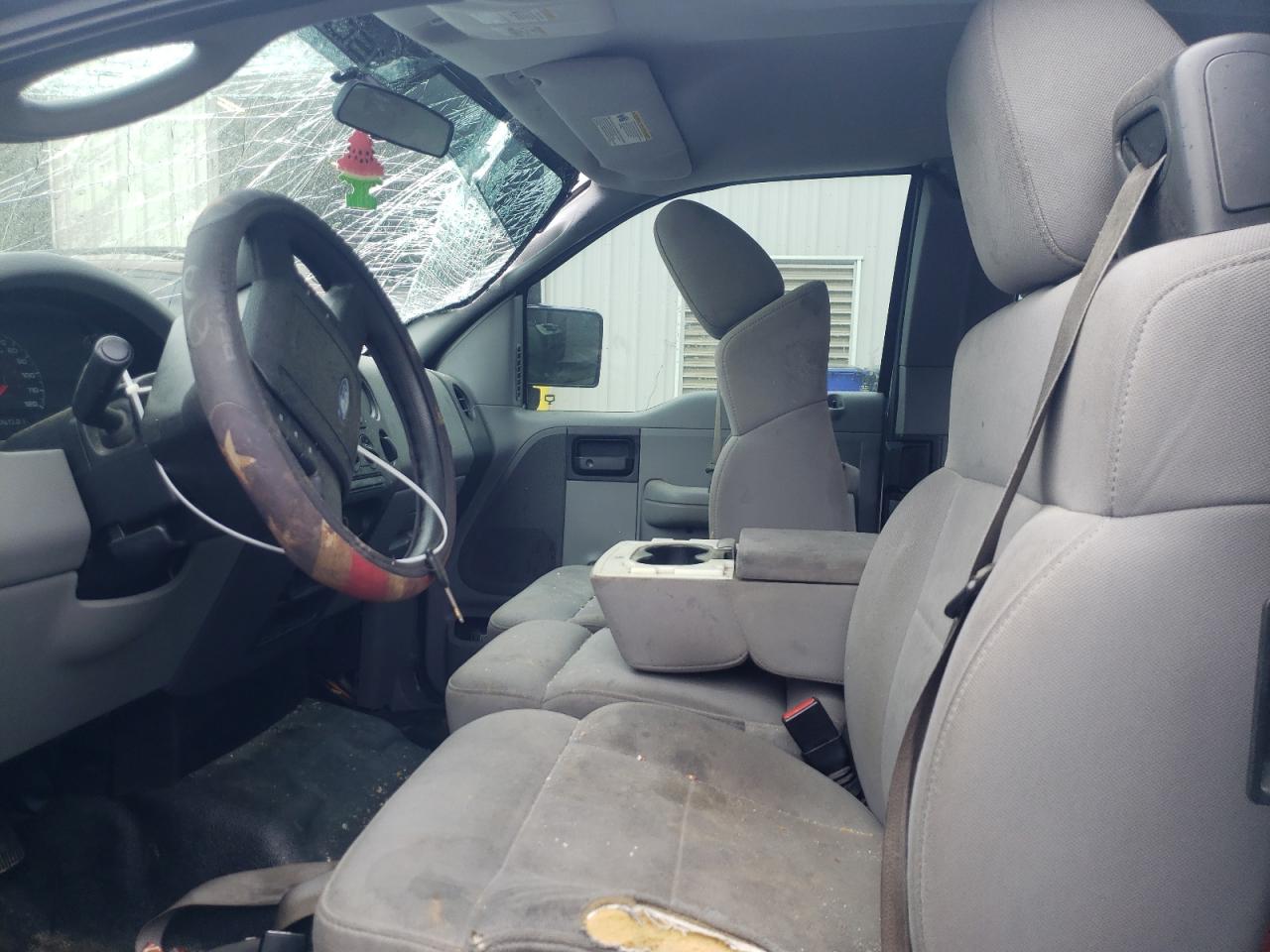 Photo 5 from auction – 2006 FORD F150 with VIN 1FTRX12W96FA44563