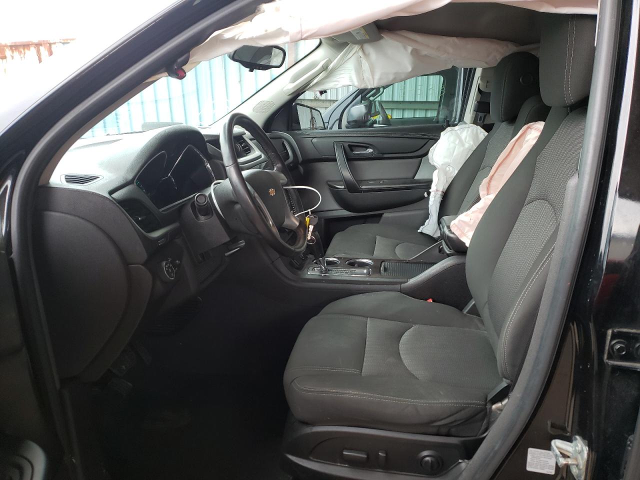 Photo 5 from auction – 2016 CHEVROLET TRAVERSE L with VIN 1GNKVGKD6GJ185699