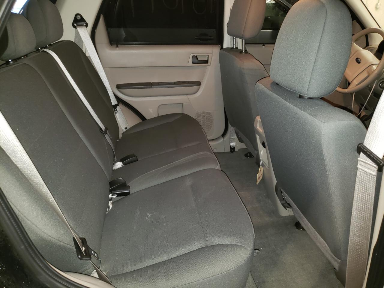 Photo 6 from auction – 2010 FORD ESCAPE XLS with VIN 1FMCU9C79AKD40781