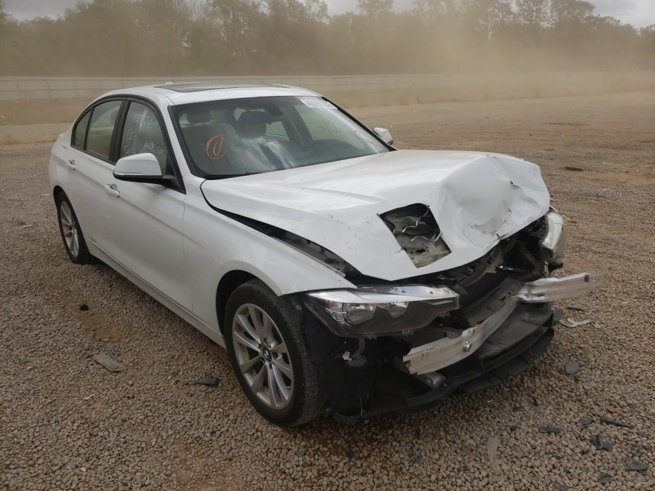 صورة رقم 1 من المزاد - 2016 BMW 320 I مع VIN WBA8E1G56GNT35737