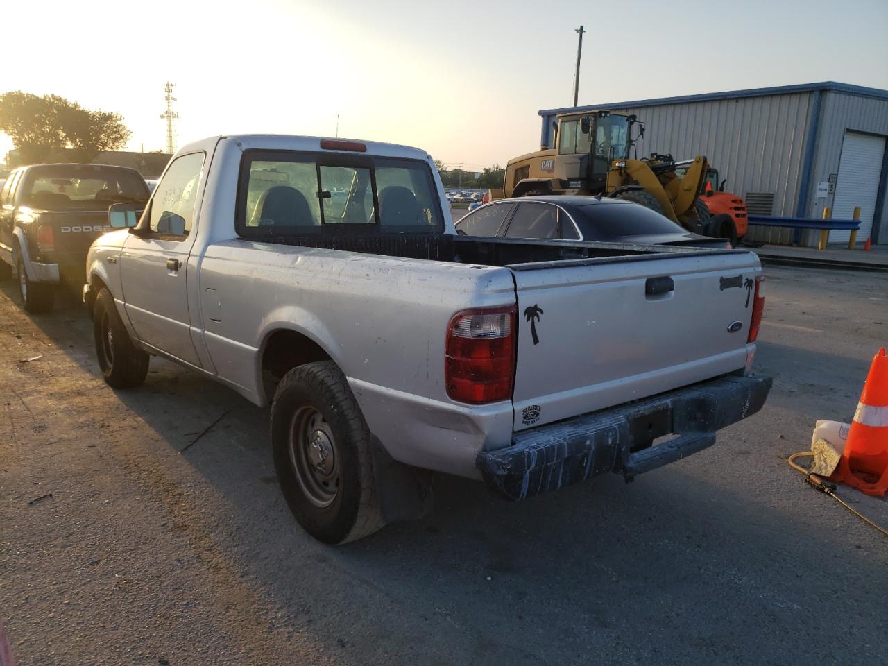 Photo 3 from auction – 2003 FORD RANGER with VIN 1FTYR10D23PA96419