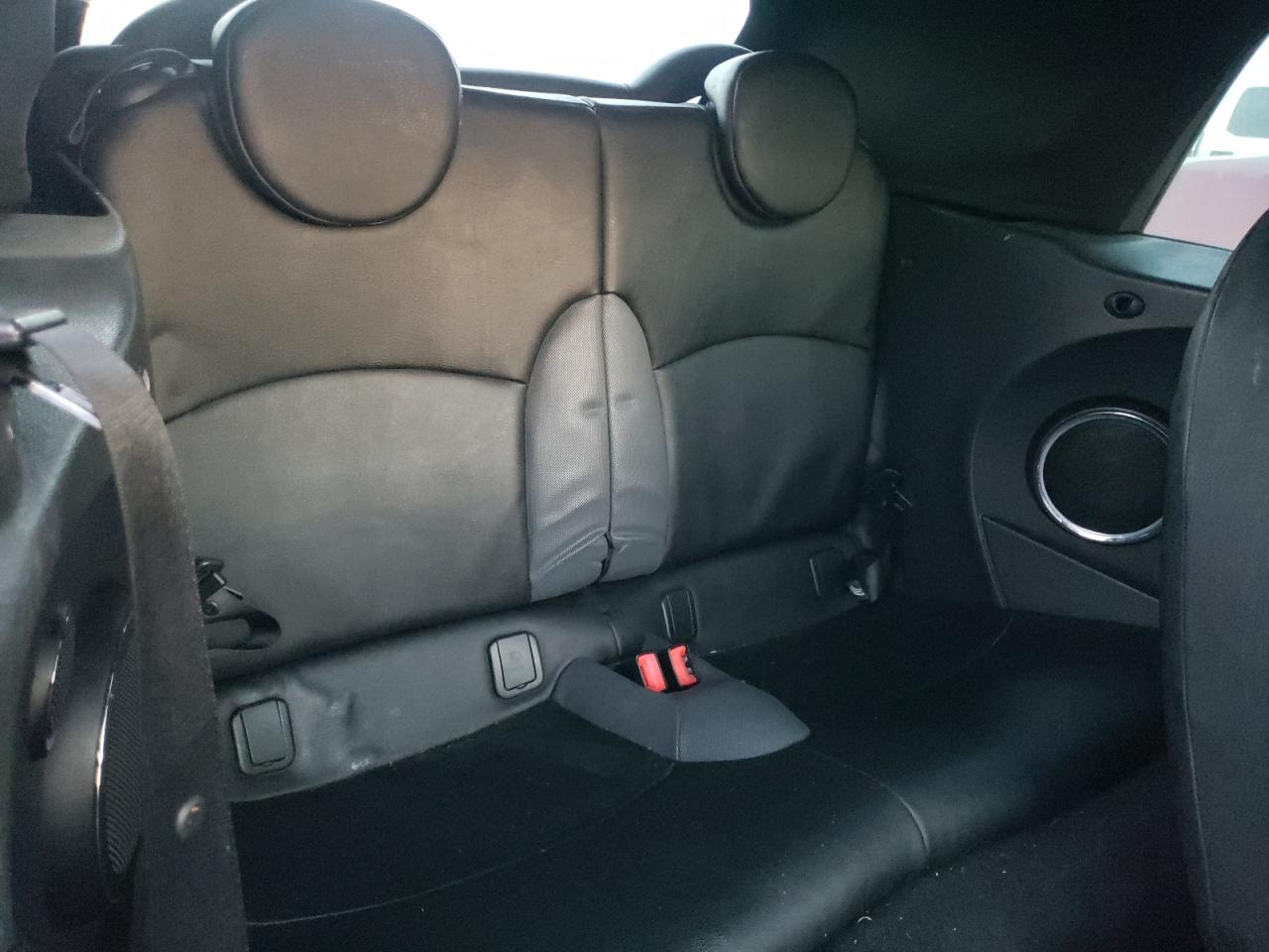 Photo 6 from auction – 2009 MINI COOPER with VIN WMWMR33569TU96057