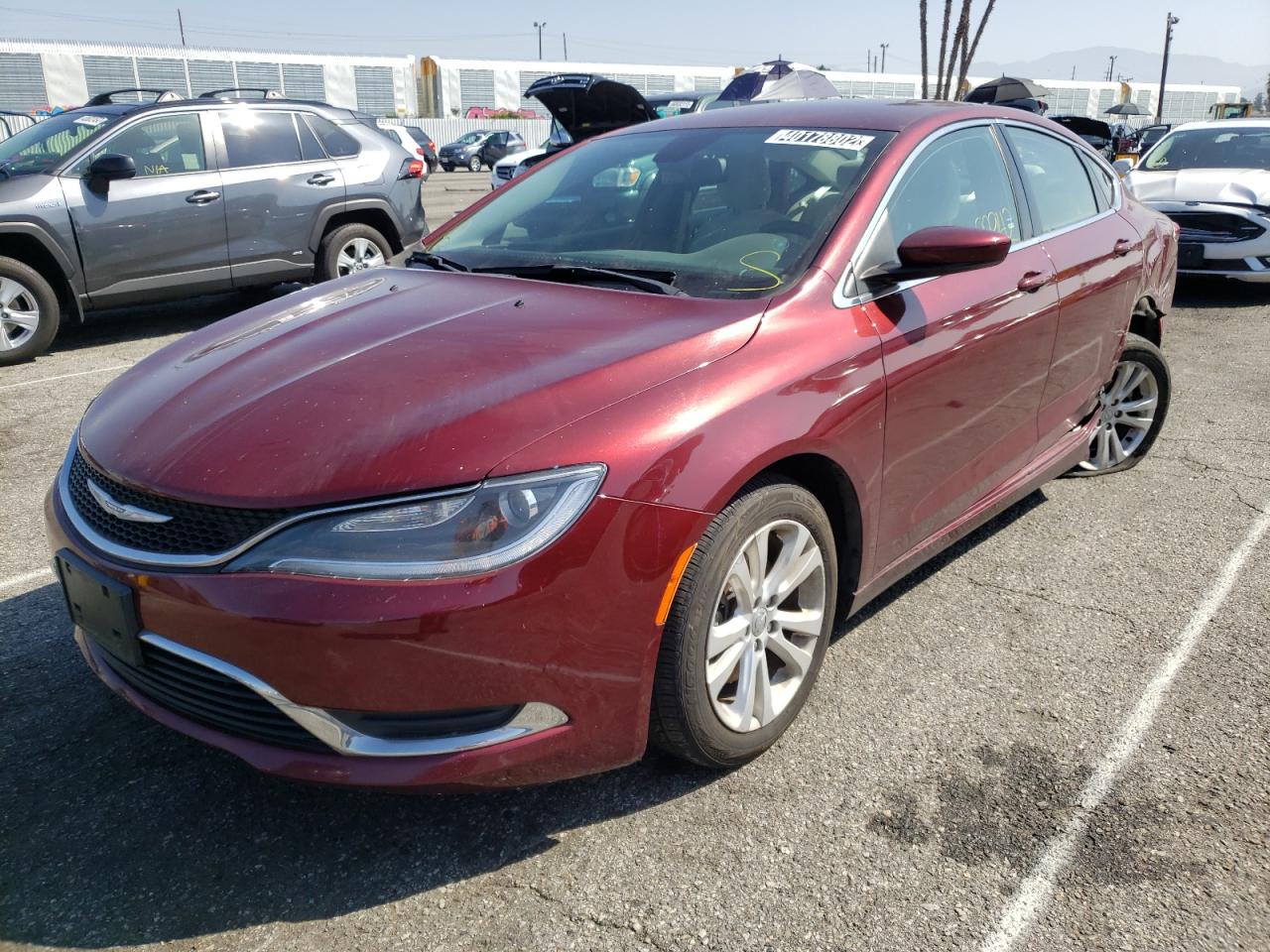 Photo 2 from auction – 2015 CHRYSLER 200 LIMITE with VIN 1C3CCCAB9FN577048