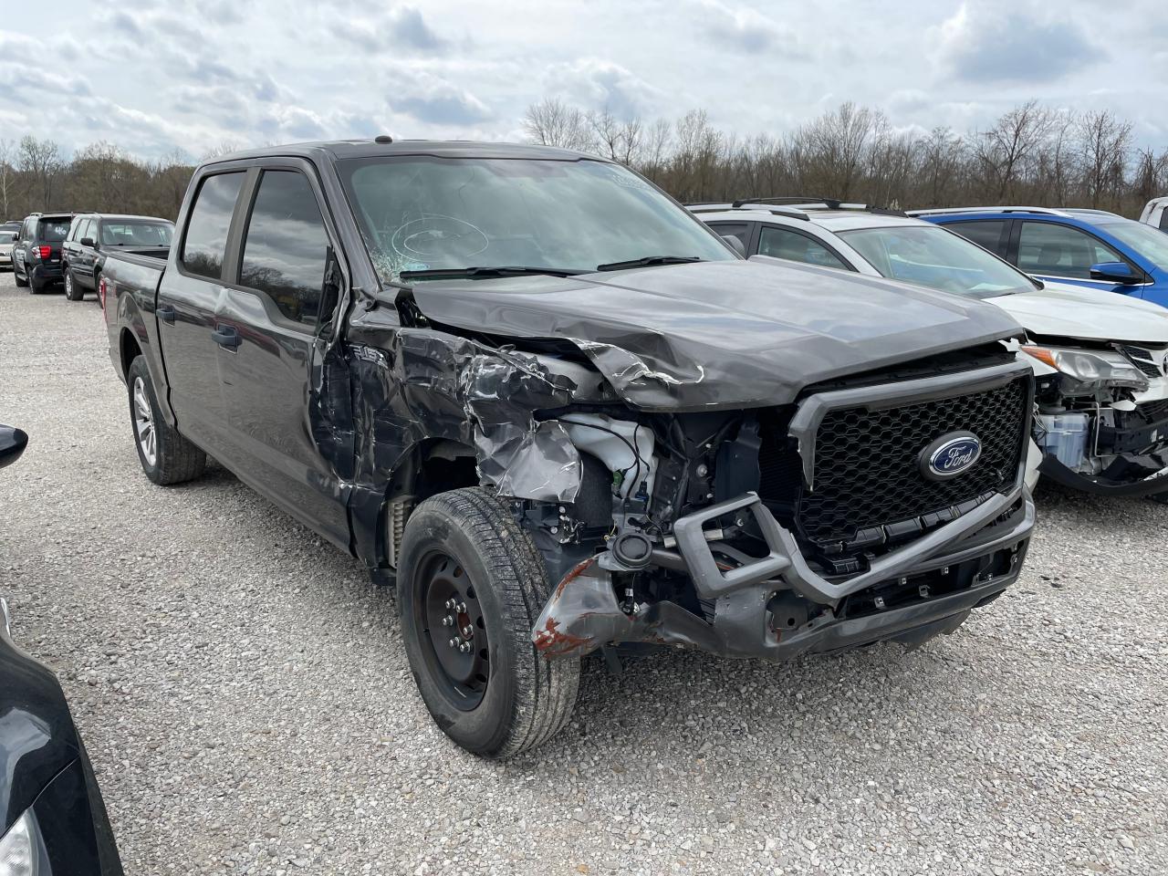 FORD F150 SUPER 2018 with VIN 1FTEW1CPXJKC18522 - Photo from auction