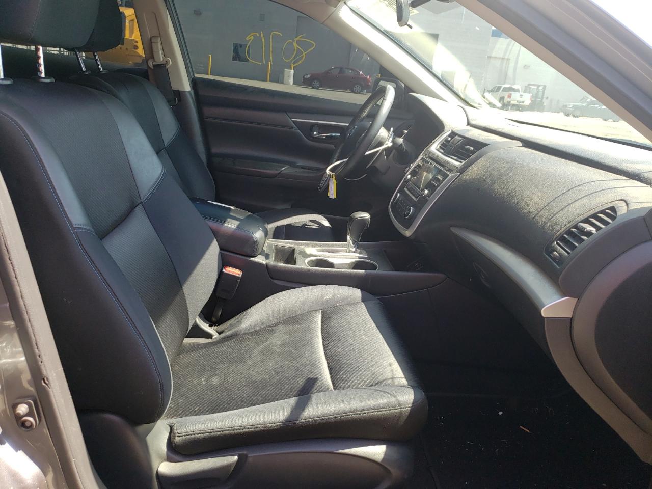 Photo 5 from auction – 2016 NISSAN ALTIMA 2.5 with VIN 1N4AL3AP7GC175675