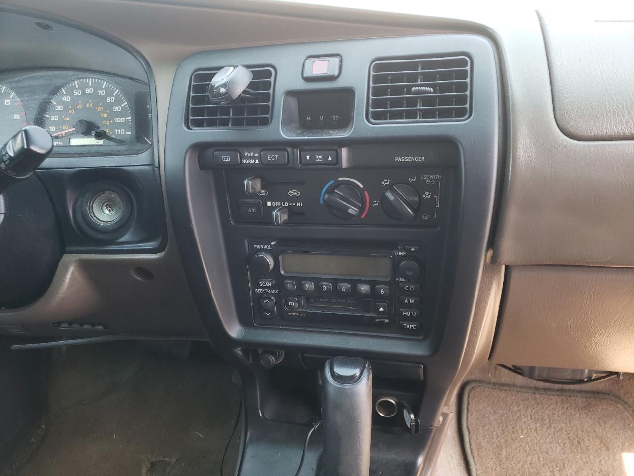 Photo 9 from auction – 2000 TOYOTA 4RUNNER SR with VIN JT3HN86R1Y0307508