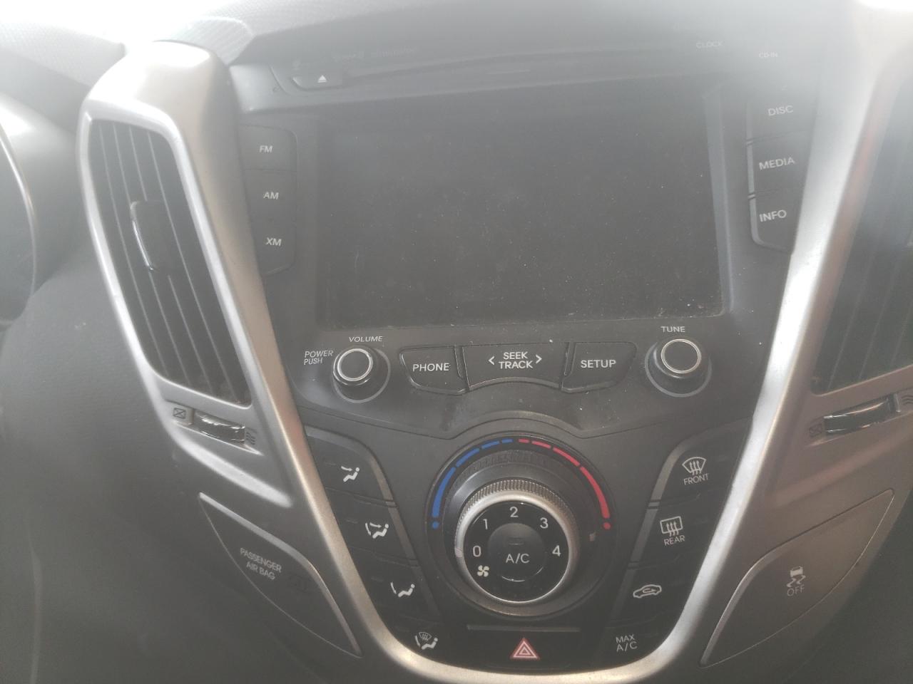 Photo 9 from auction – 2013 HYUNDAI VELOSTER with VIN KMHTC6ADXDU152225