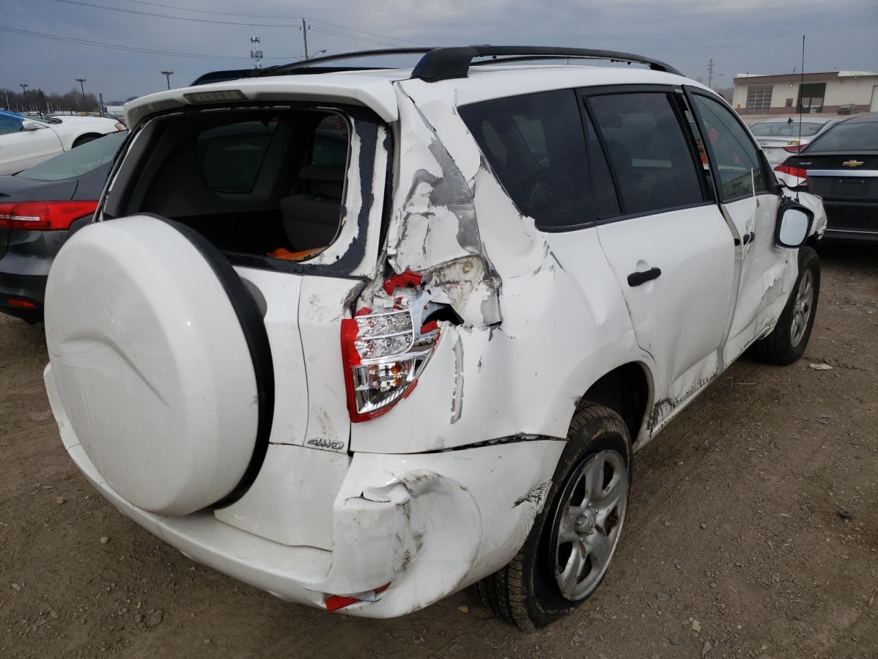 Photo 4 from auction – 2007 TOYOTA RAV4 with VIN JTMBK33V075029698