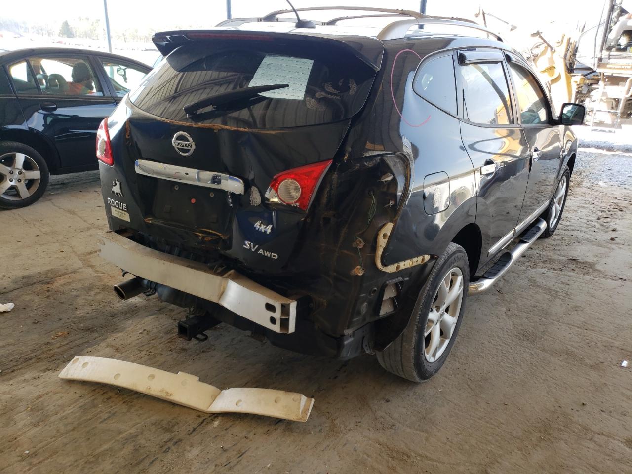 Photo 4 from auction – 2011 NISSAN ROGUE S with VIN JN8AS5MV8BW684656