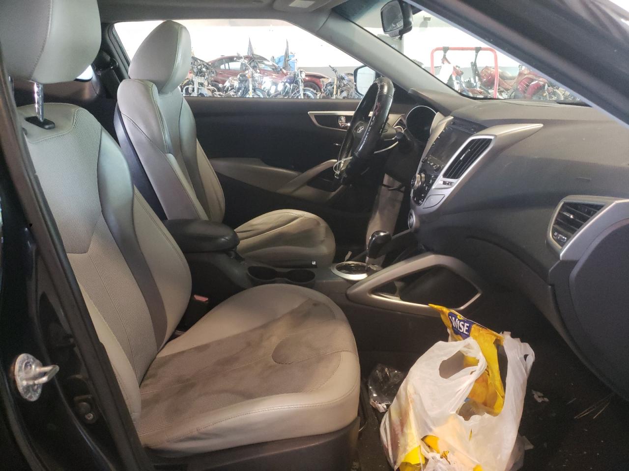 Zdjęcie 5 z aukcji – 2012 HYUNDAI VELOSTER z VIN KMHTC6AD8CU049495