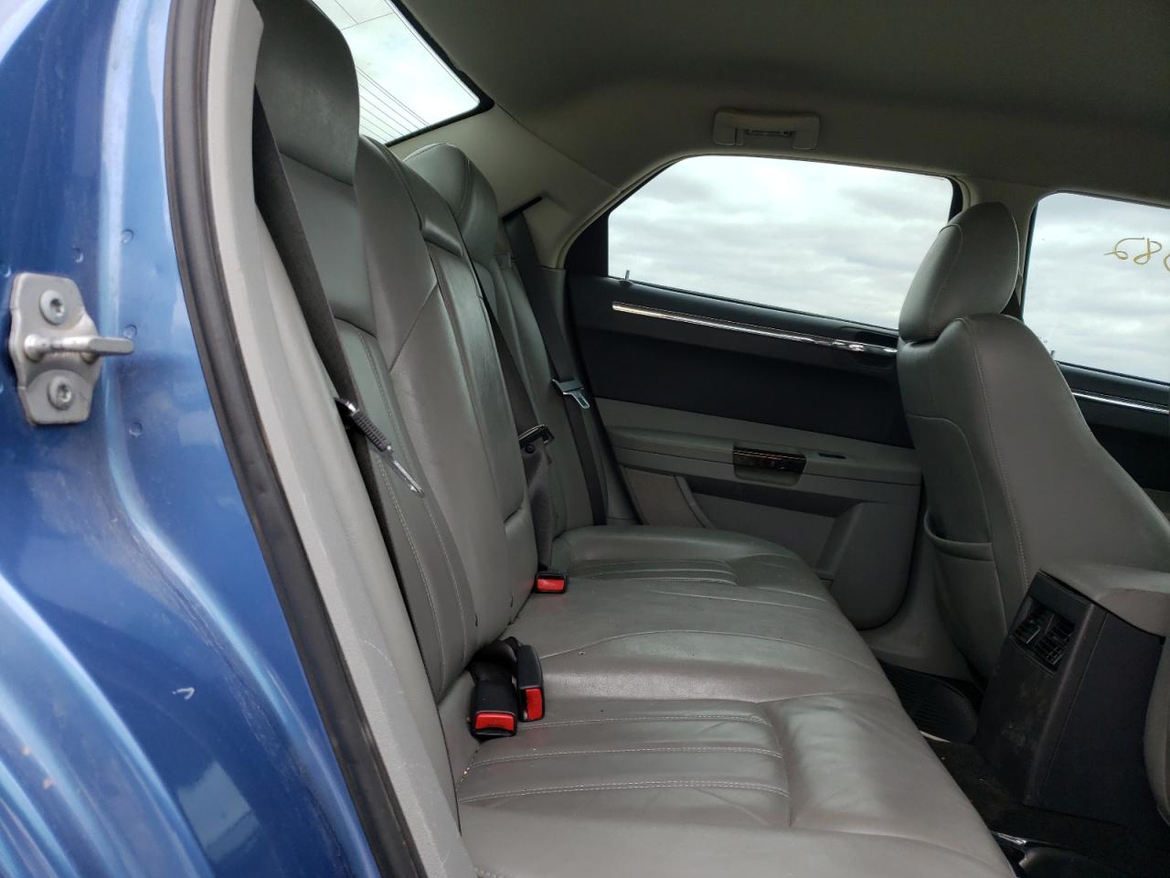 Photo 6 from auction – 2007 CHRYSLER 300C with VIN 2C3KA63H27H835568