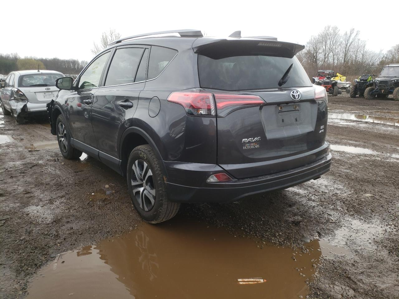 Photo 3 from auction – 2017 TOYOTA RAV4 LE with VIN JTMBFREV9HJ137993