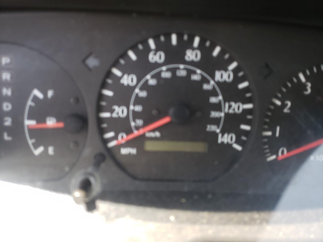 Photo 8 from auction – 2000 TOYOTA CAMRY LE with VIN JT2BF28K4Y0284102