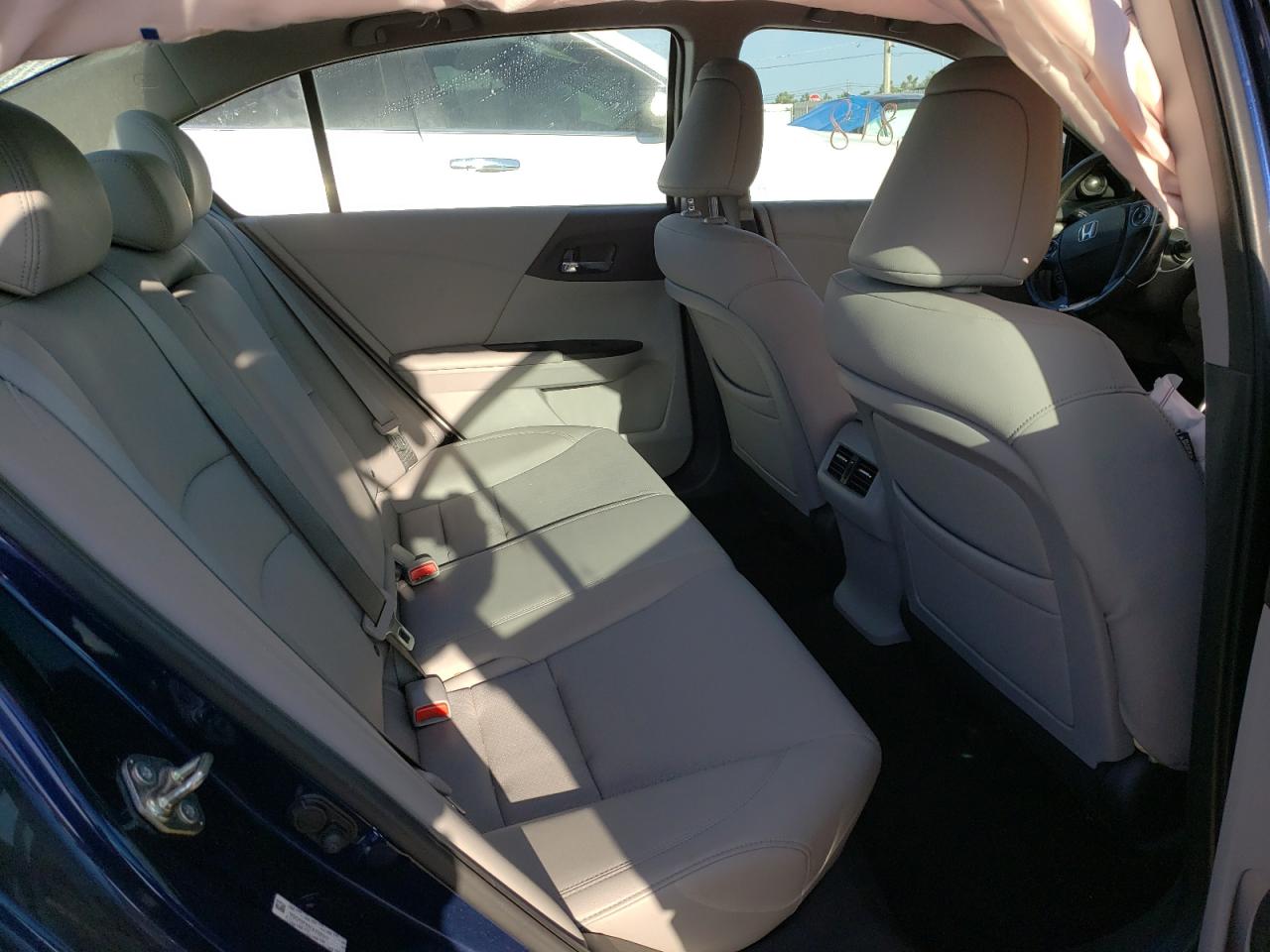 Photo 6 from auction – 2014 HONDA ACCORD EXL with VIN 1HGCR2F82EA300007