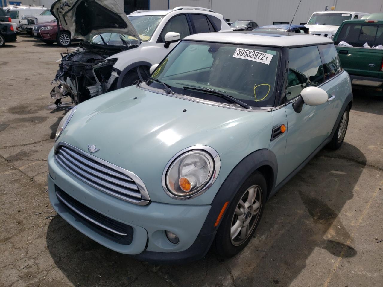 Photo 2 from auction – 2013 MINI COOPER with VIN WMWSU3C57DT690465