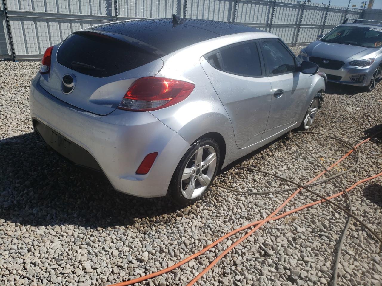 Zdjęcie 4 z aukcji – 2012 HYUNDAI VELOSTER z VIN KMHTC6AD3CU057844
