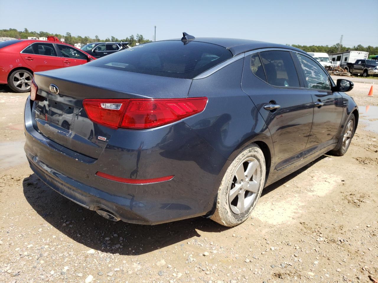 Photo 4 from auction – 2015 KIA OPTIMA LX with VIN KNAGM4A77F5570267