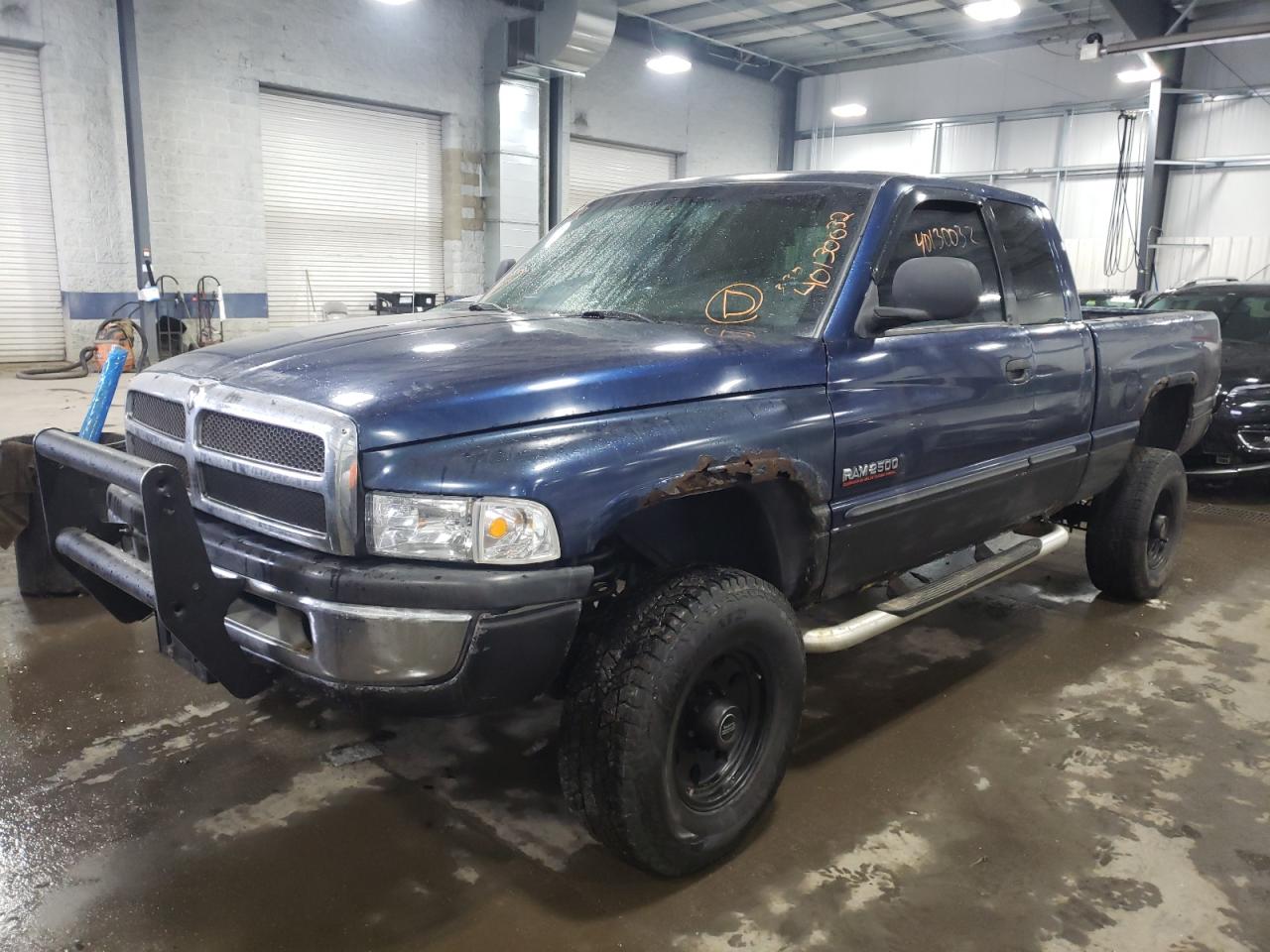 Photo 2 from auction – 2001 DODGE RAM 2500 with VIN 3B7KF23671G816350