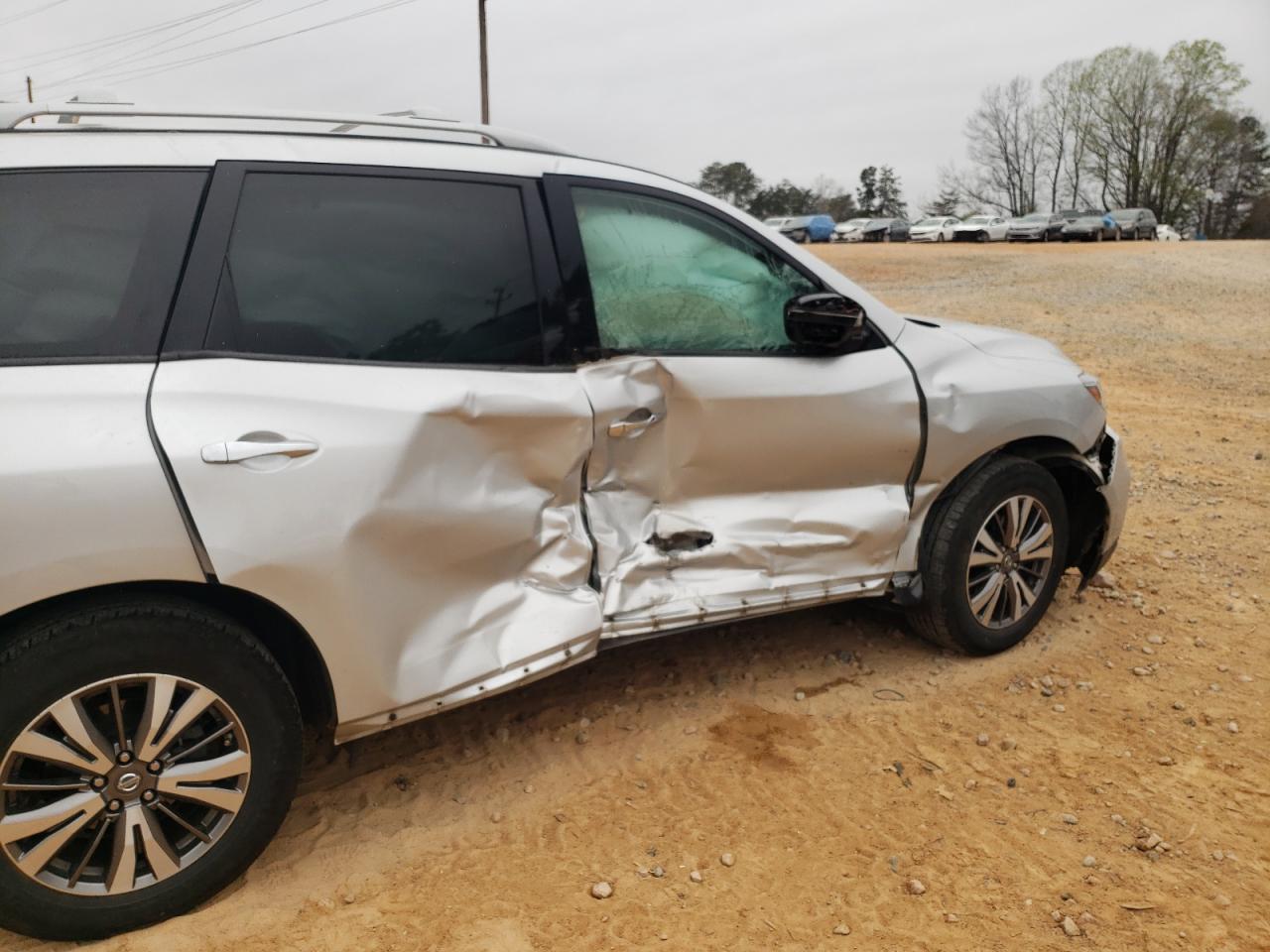 Photo 9 from auction – 2018 NISSAN PATHFINDER with VIN 5N1DR2MM2JC637516