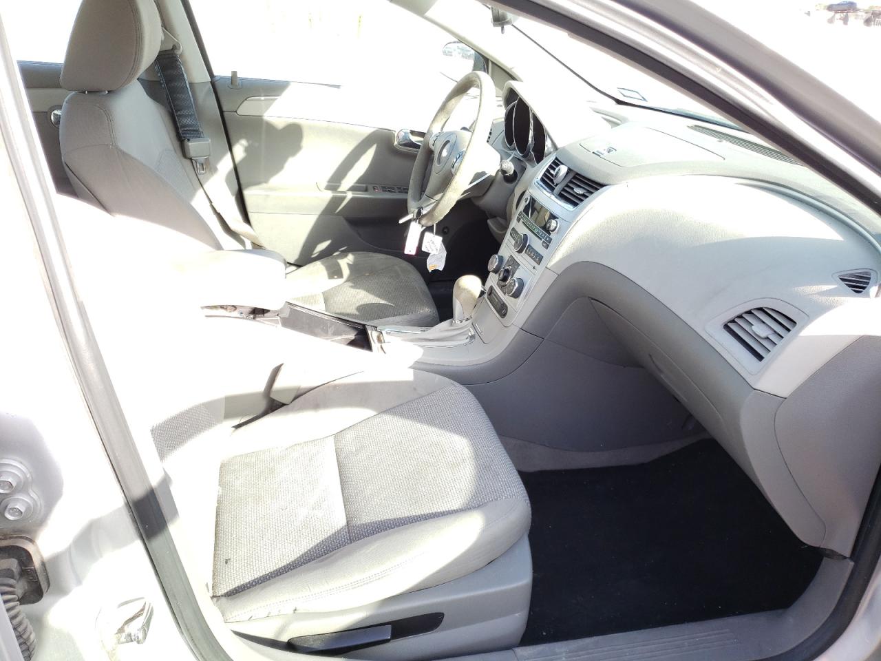 Photo 5 from auction – 2012 CHEVROLET MALIBU LS with VIN 1G1ZB5E08CF151024