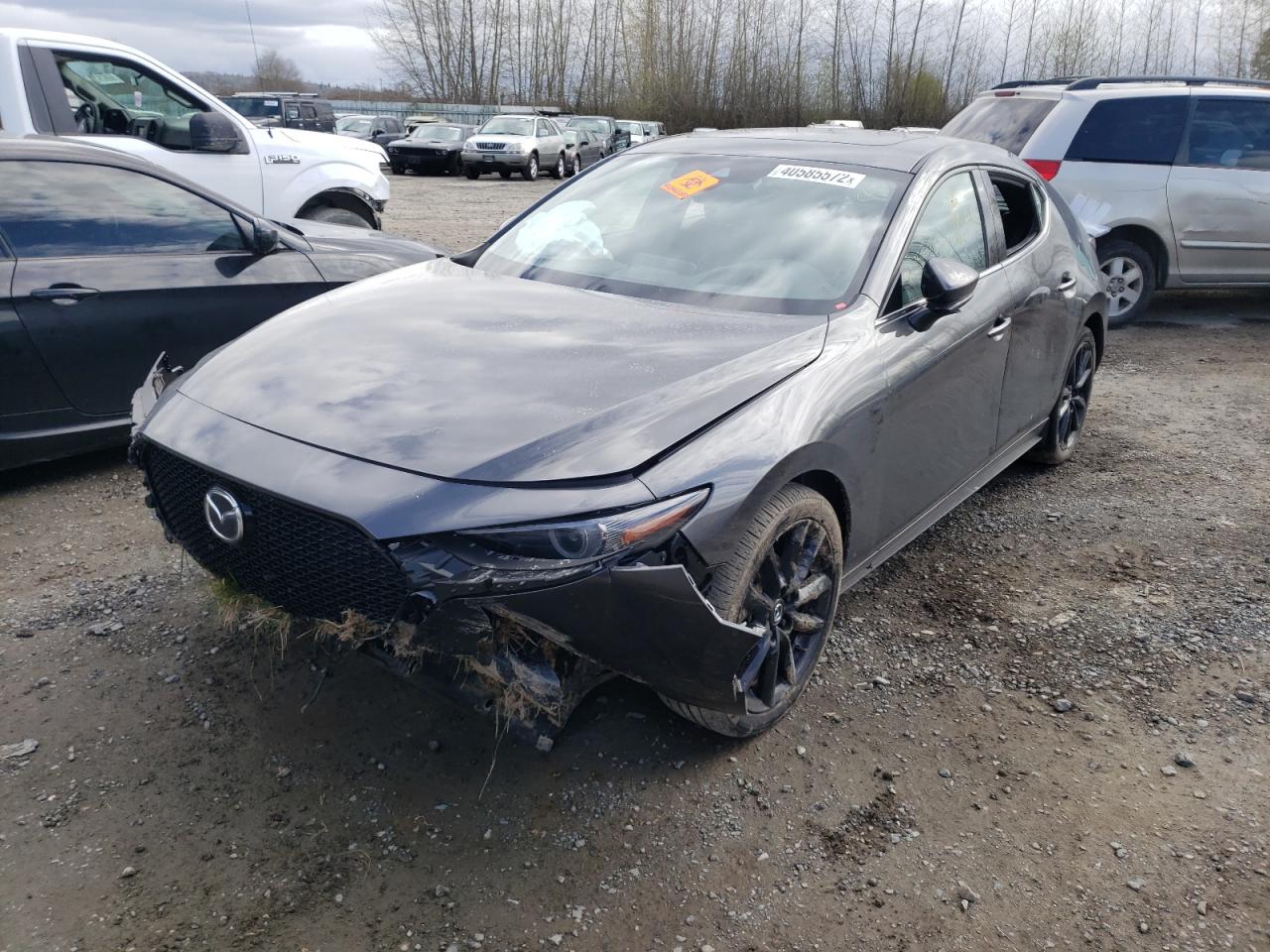 Photo 2 from auction – 2022 MAZDA 3 PREMIUM with VIN JM1BPAML6N1507081