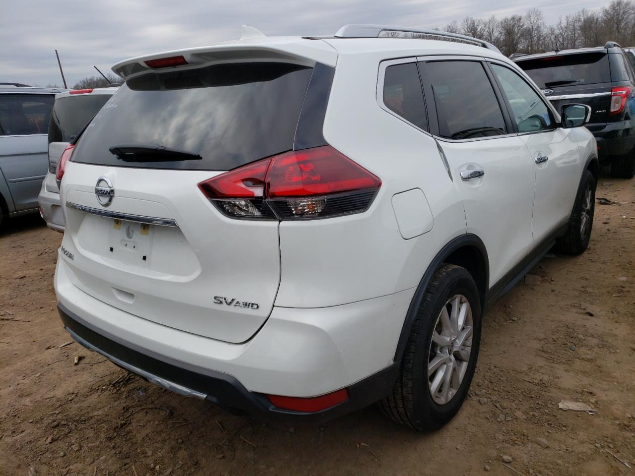 Photo 4 from auction – 2018 NISSAN ROGUE S with VIN KNMAT2MV0JP531656