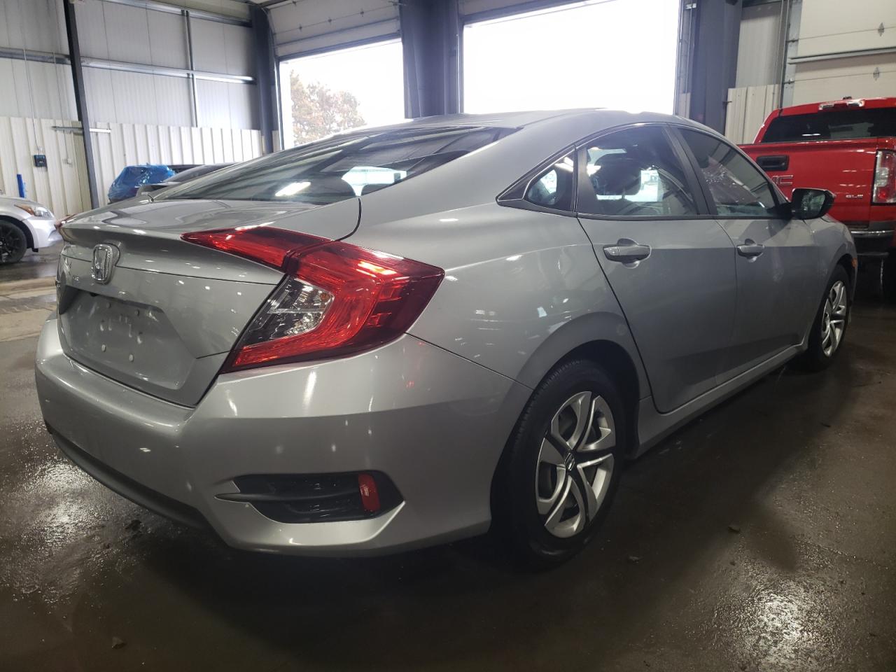 Photo 4 from auction – 2016 HONDA CIVIC LX with VIN 19XFC2F56GE089770
