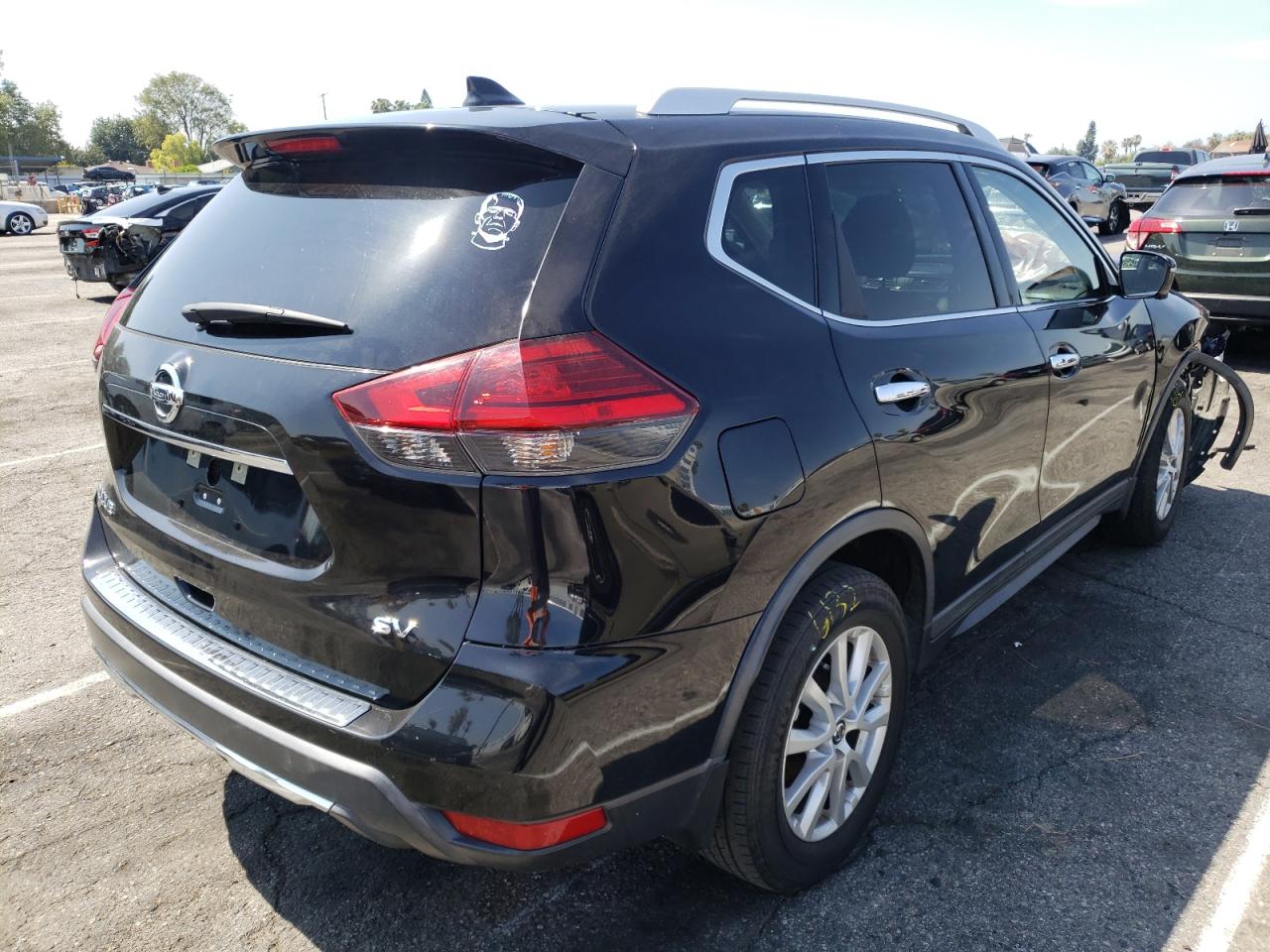 Photo 4 from auction – 2017 NISSAN ROGUE S with VIN KNMAT2MT0HP609121