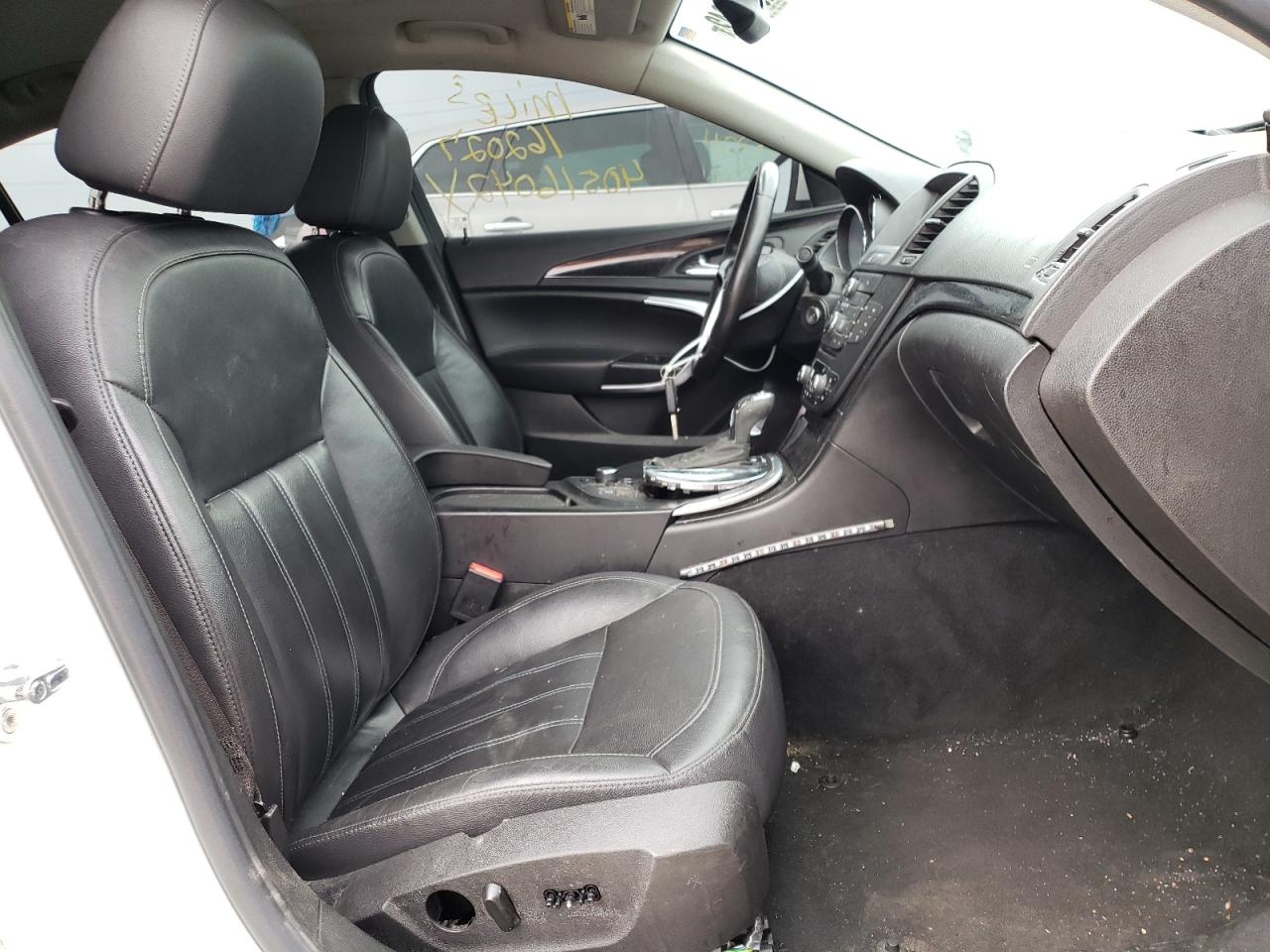 Photo 5 from auction – 2011 BUICK REGAL CXL with VIN W04GU5GC3B1010089