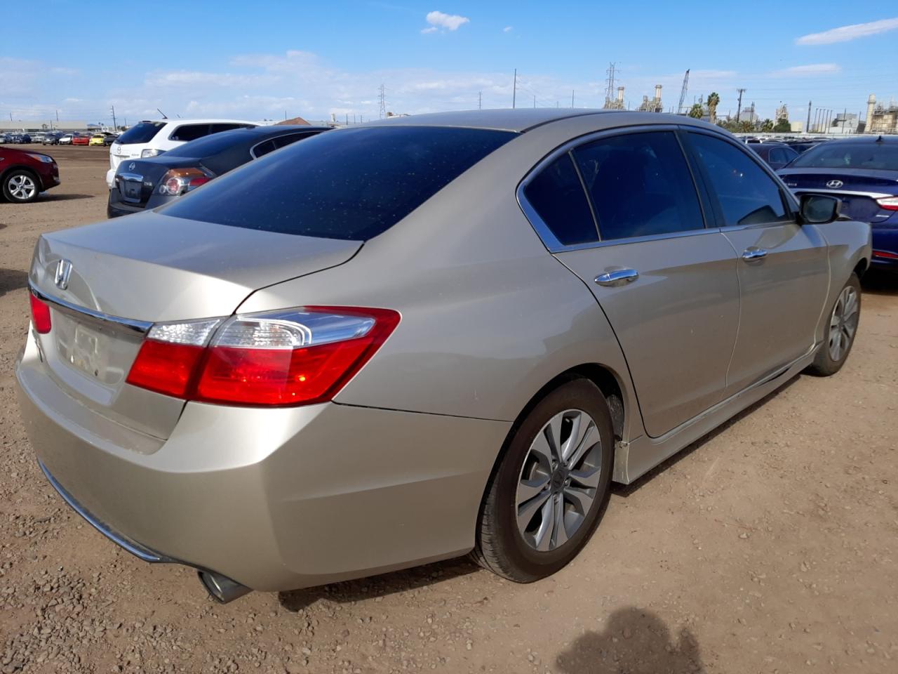 Photo 4 from auction – 2015 HONDA ACCORD LX with VIN 1HGCR2F33FA190820