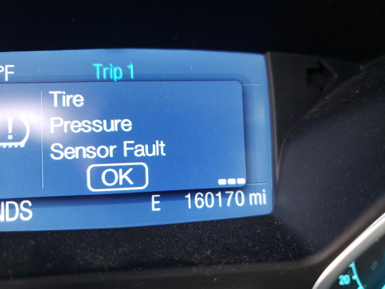 Photo 8 from auction – 2014 FORD ESCAPE SE with VIN 1FMCU0GX0EUC70104