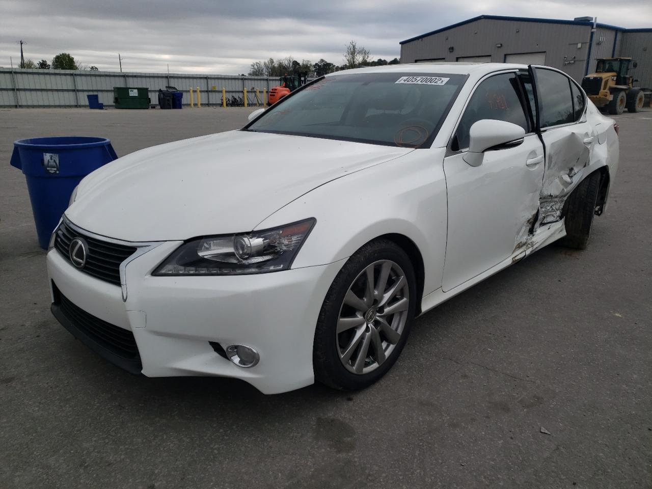 Photo 2 from auction – 2015 LEXUS GS 350 with VIN JTHBE1BL0FA009497