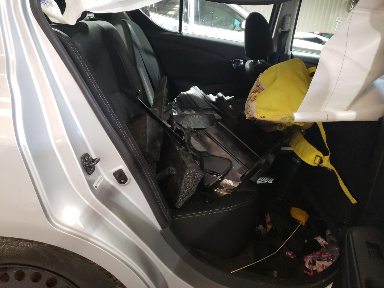 Photo 6 from auction – 2019 NISSAN VERSA S with VIN 3N1CN7AP8KL868145
