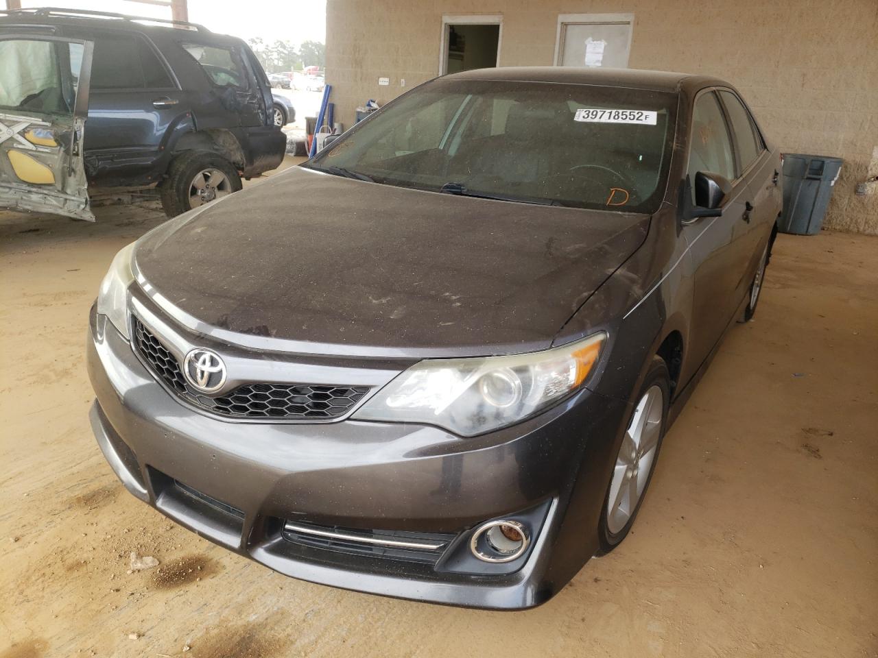 Photo 2 from auction – 2014 TOYOTA CAMARY with VIN 4T1BF1FK0EU327256
