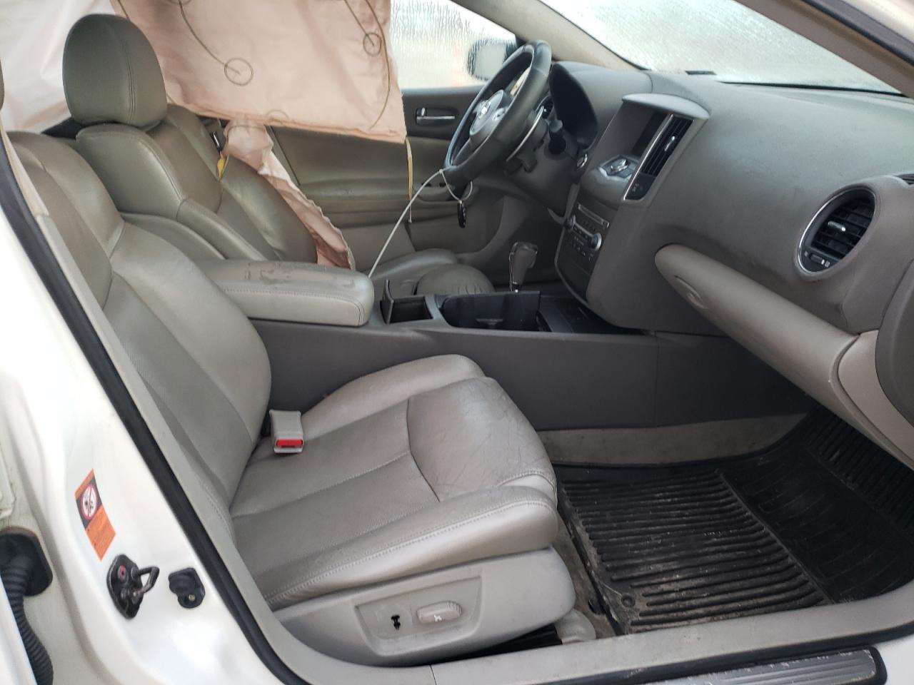 Photo 5 from auction – 2009 NISSAN MAXIMA S with VIN 1N4AA51E69C803549