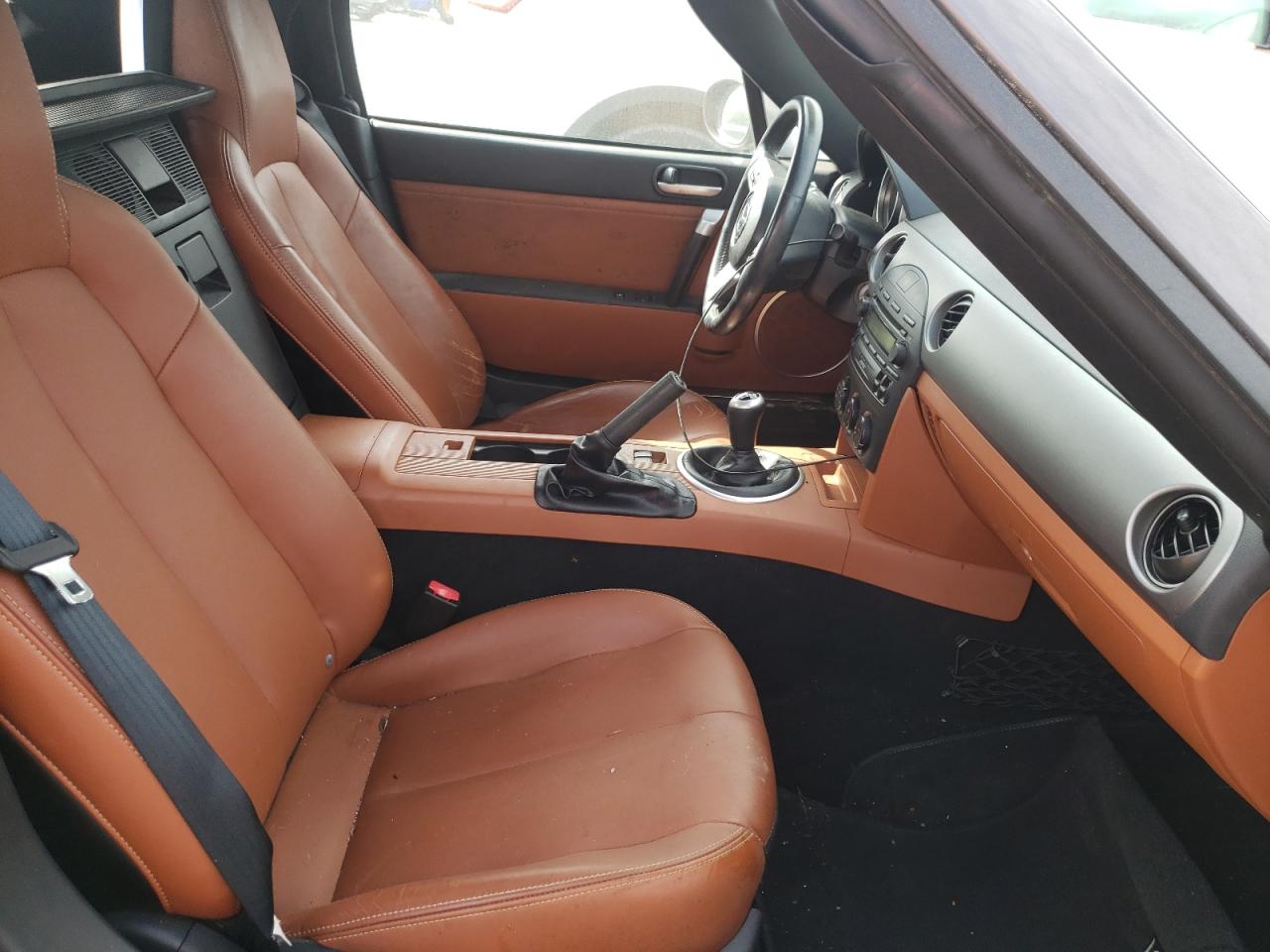 Photo 5 from auction – 2006 MAZDA MX-5 MIATA with VIN JM1NC25F360111690