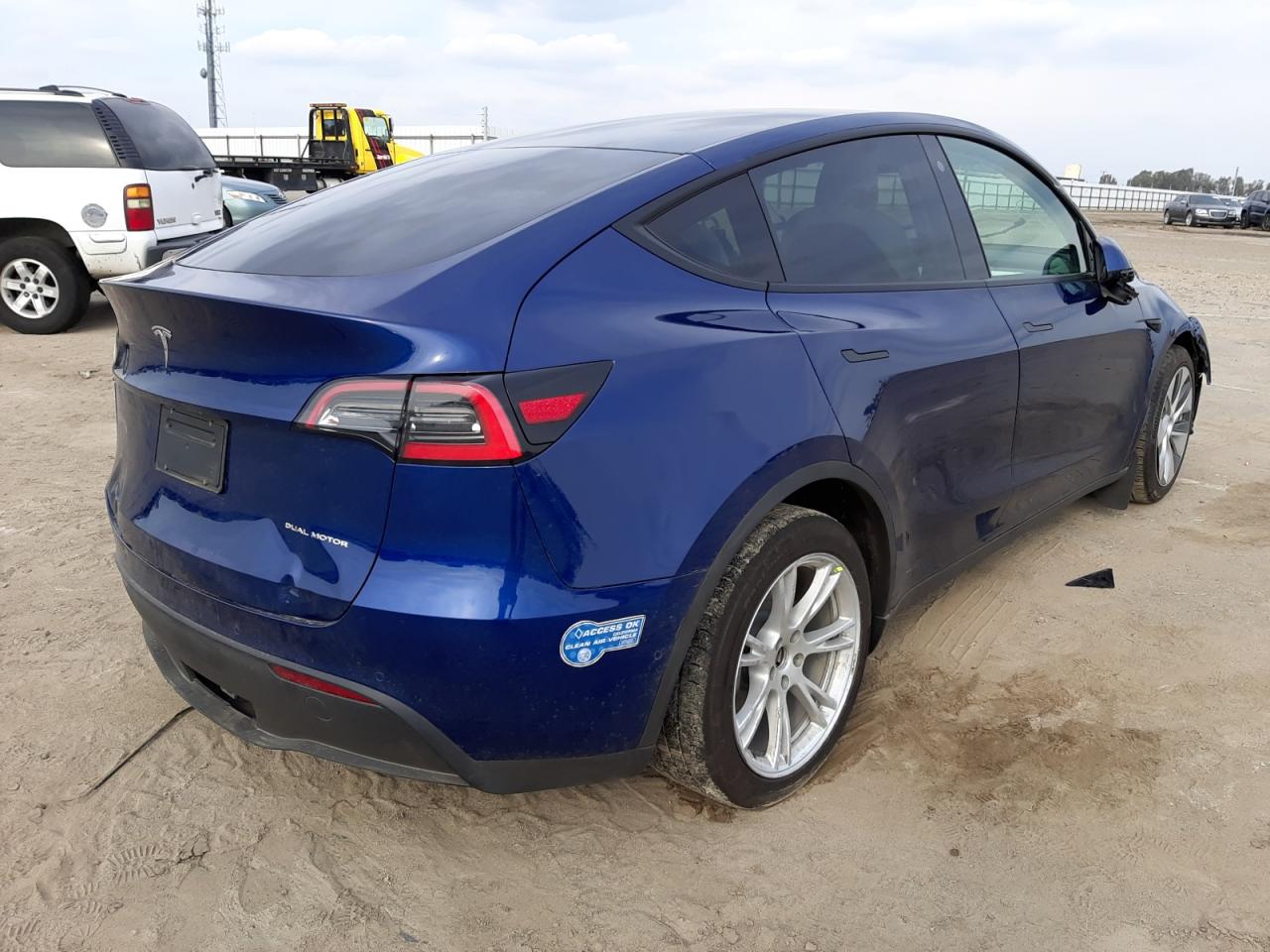 Photo 4 from auction – 2021 TESLA MODEL Y with VIN 5YJYGDEE4MF095955