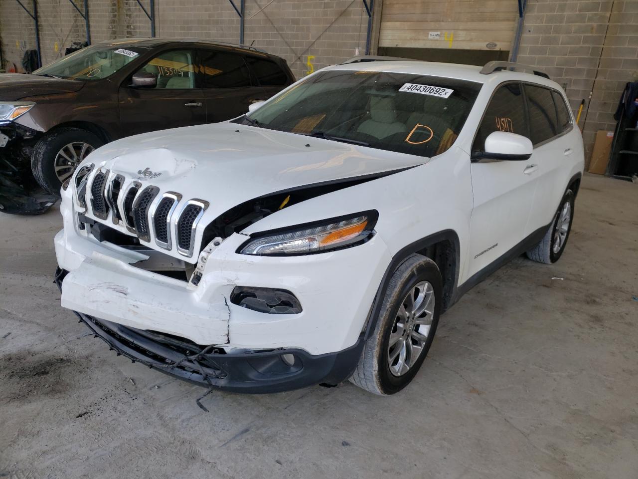 Photo 2 from auction – 2017 JEEP CHEROKEE L with VIN 1C4PJLCBXHW533055