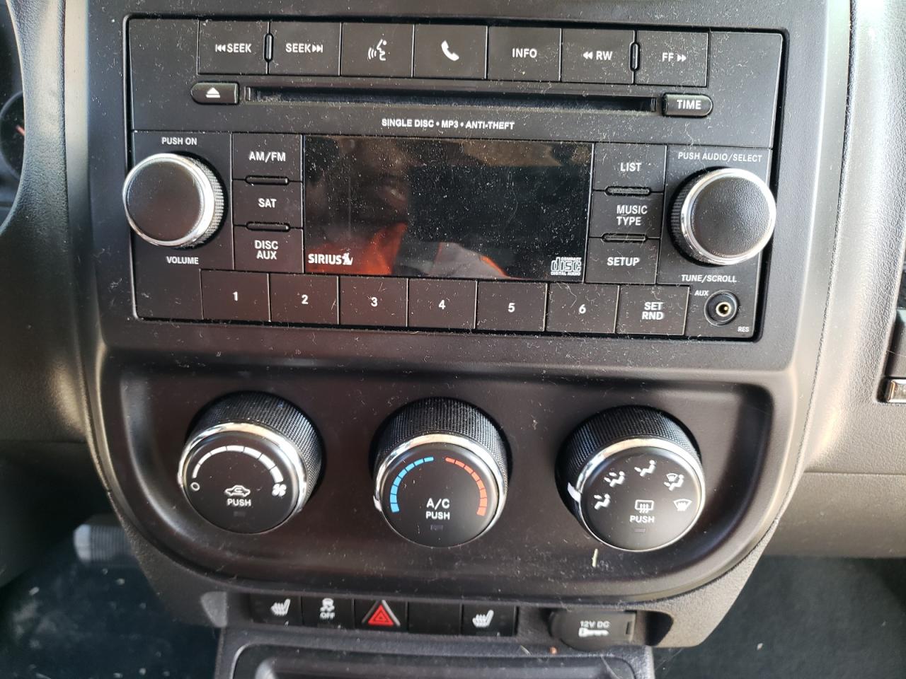 Photo 9 from auction – 2016 JEEP PATRIOT SP with VIN 1C4NJPBA9GD787938