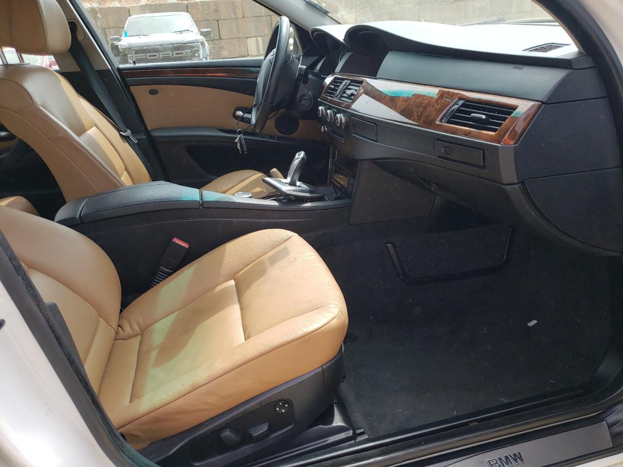 Photo 5 from auction – 2008 BMW 528 I with VIN WBANU53508C113713
