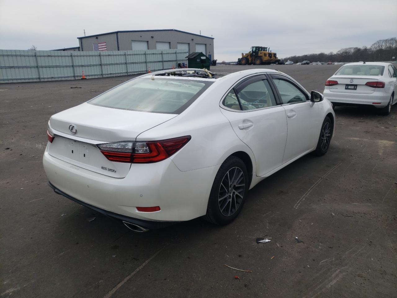 Photo 4 from auction – 2018 LEXUS ES 350 with VIN 58ABK1GG0JU090888