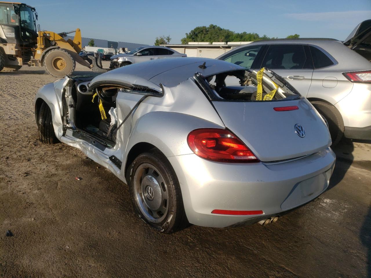 Photo 3 from auction – 2012 VOLKSWAGEN BEETLE with VIN 3VWJP7AT0CM612490