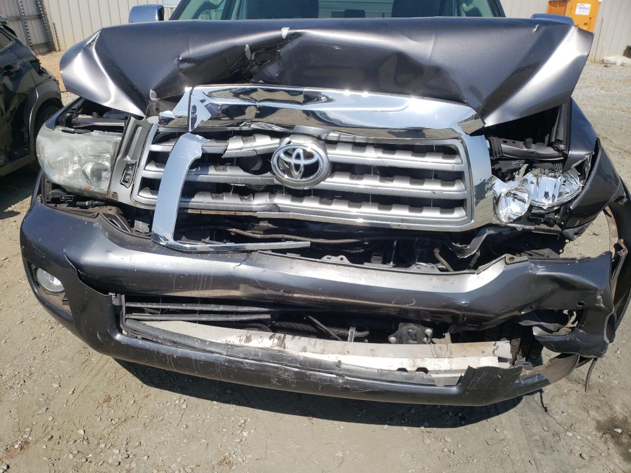Photo 7 from auction – 2012 TOYOTA SEQUOIA with VIN 5TDKY5G15CS041884