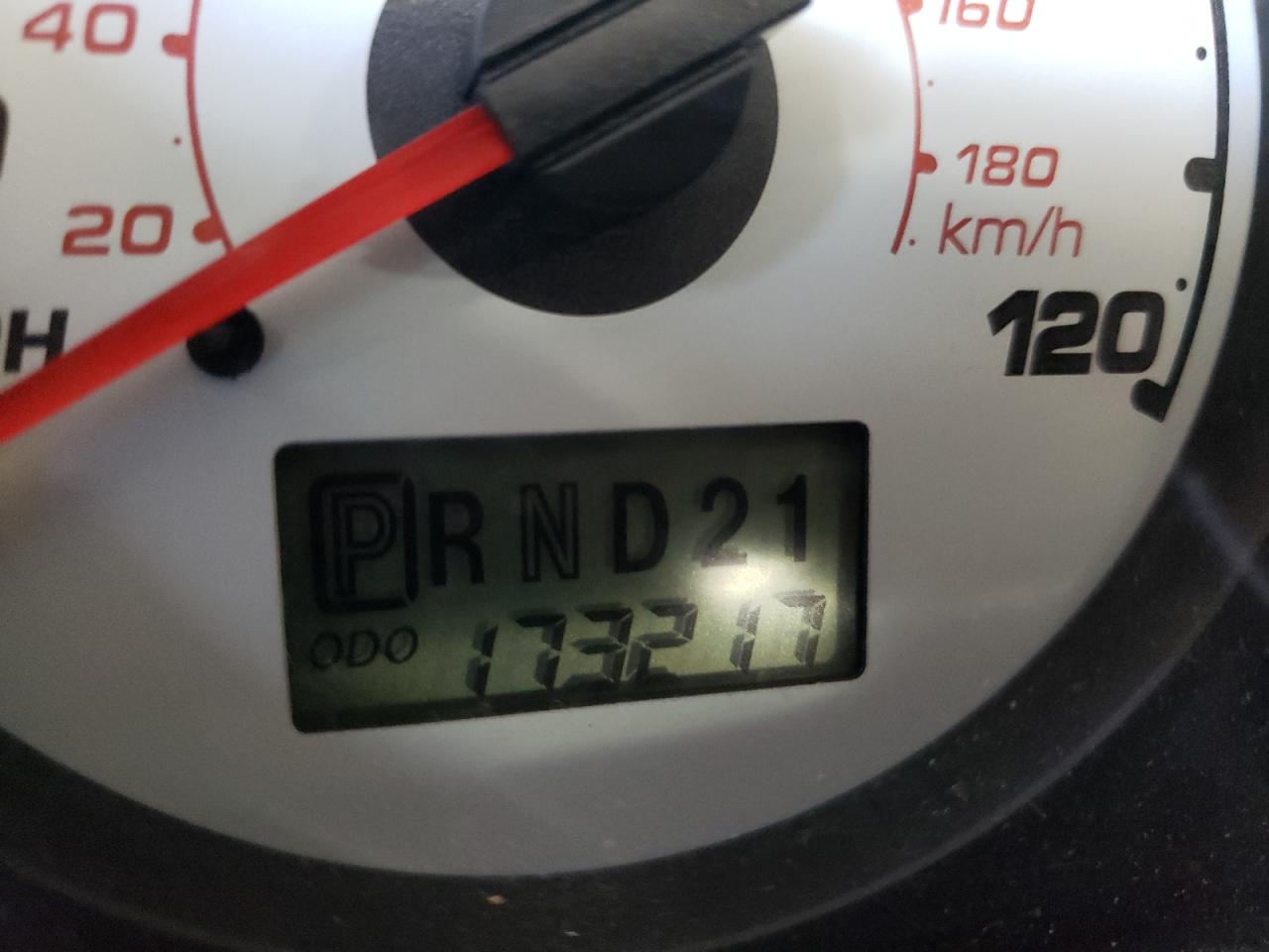 Photo 8 from auction – 2001 FORD ESCAPE XLT with VIN 1FMCU04101KB99198