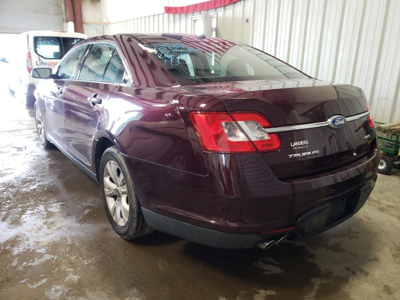Photo 3 from auction – 2011 FORD TAURUS SEL with VIN 1FAHP2EW9BG182174