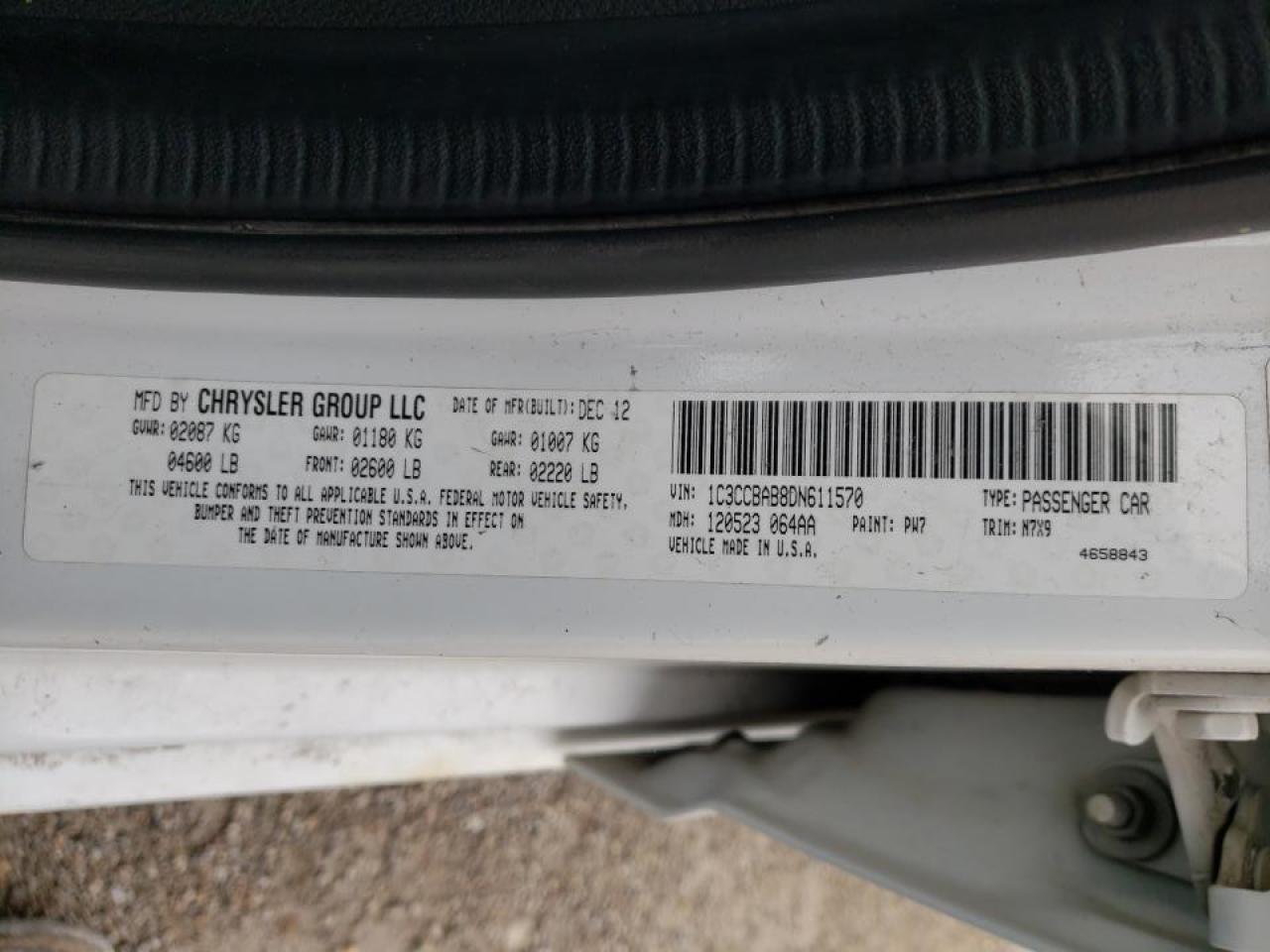 Photo 10 from auction – 2013 CHRYSLER 200 LX with VIN 1C3CCBAB8DN611570