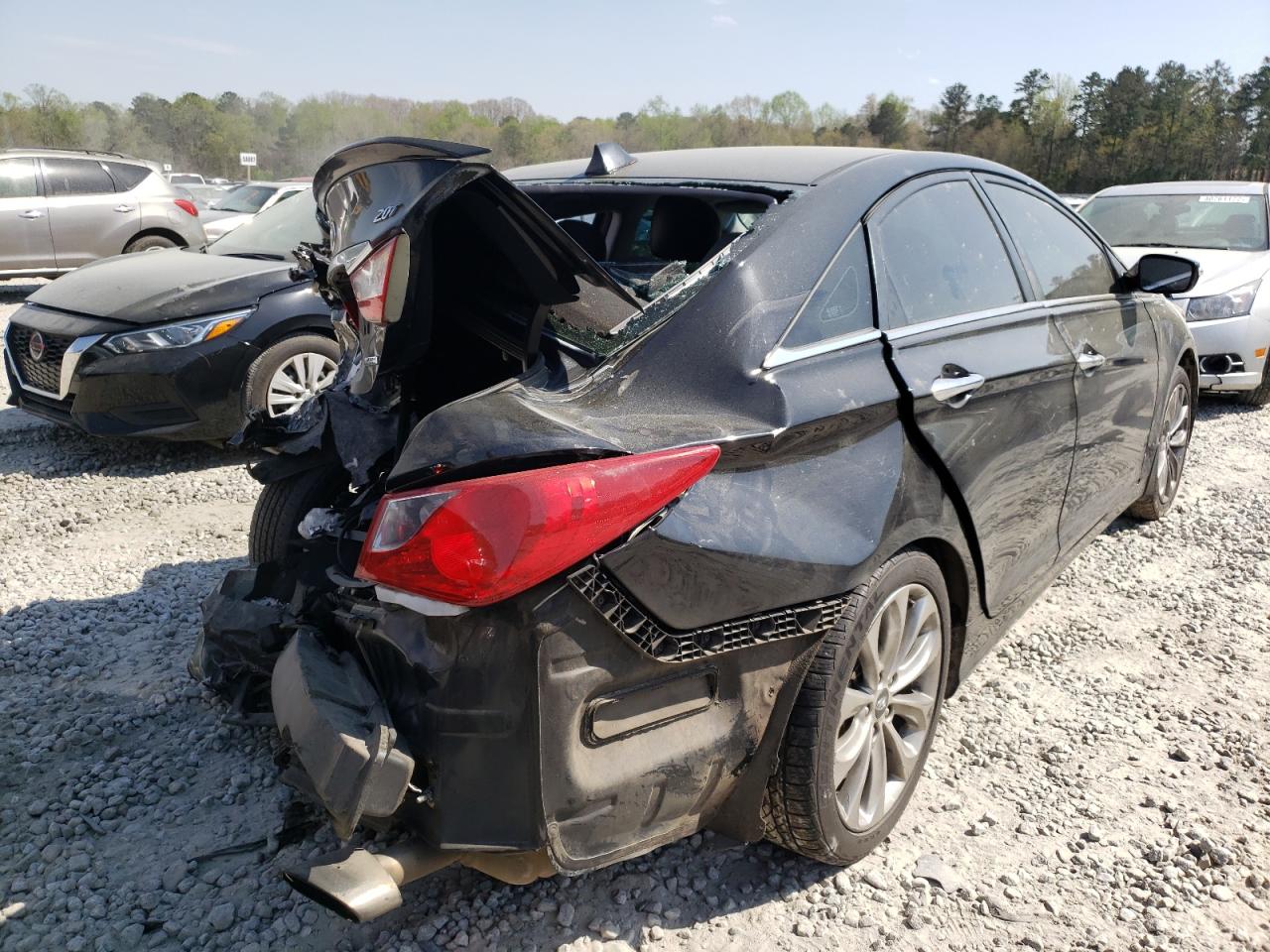 Photo 4 from auction – 2013 HYUNDAI SONATA SE with VIN 5NPEC4AB0DH583246