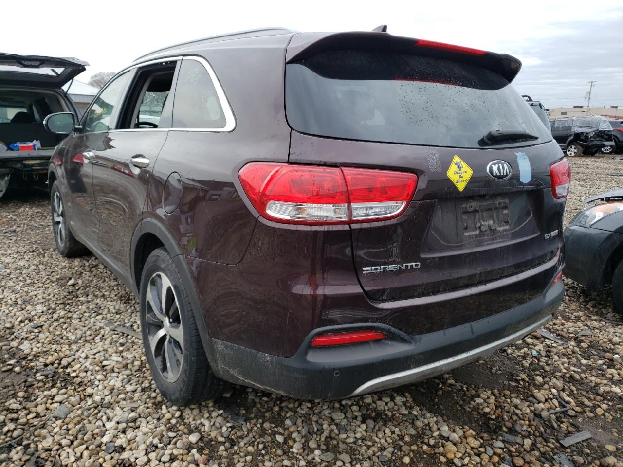 Photo 3 from auction – 2016 KIA SORENTO EX with VIN 5XYPHDA15GG021775