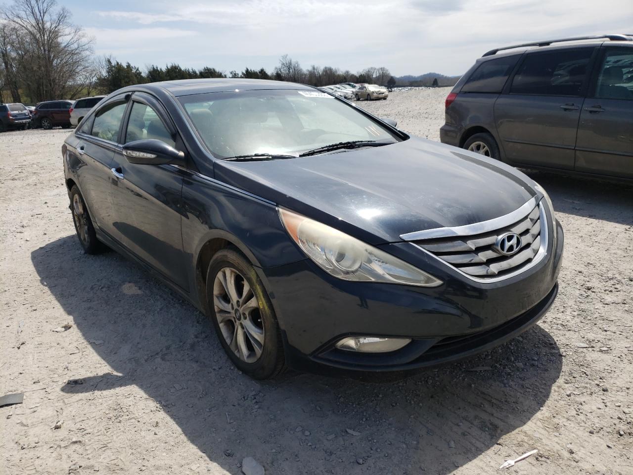 HYUNDAI SONATA SE 2011 with VIN 5NPEC4AC0BH095114 - Photo from auction