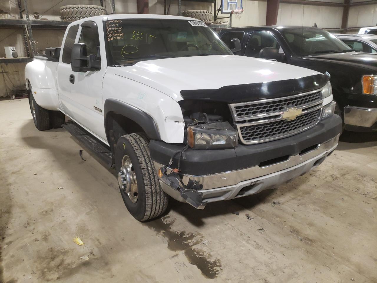 CHEVROLET SILVERADO 2005 with VIN 1GCHK39U45E274753 - Photo from auction